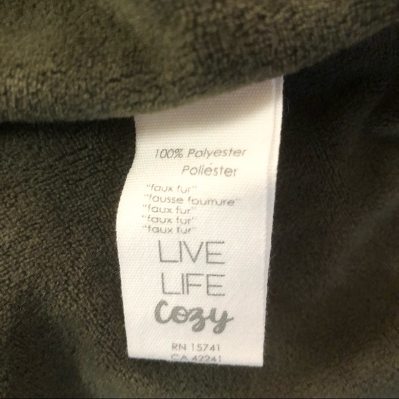 PJ Salvage NEW Cozy Olive Green Zip Sherpa Vest with Pockets Size Small - Picture 11 of 13